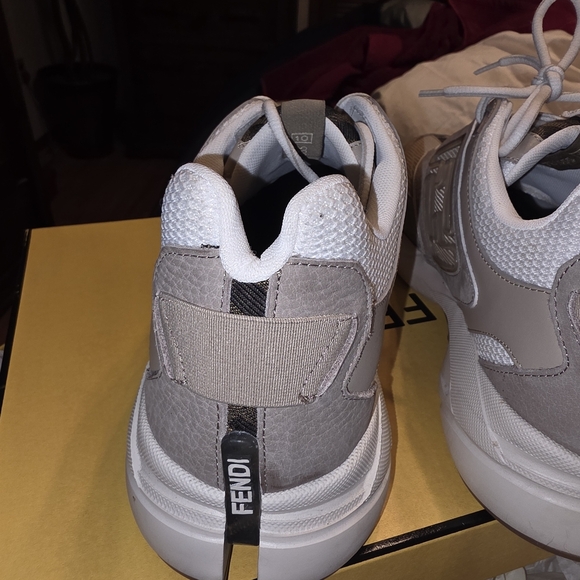 Fendi Men's Beige and White Sneakers - Picture 5 of 14